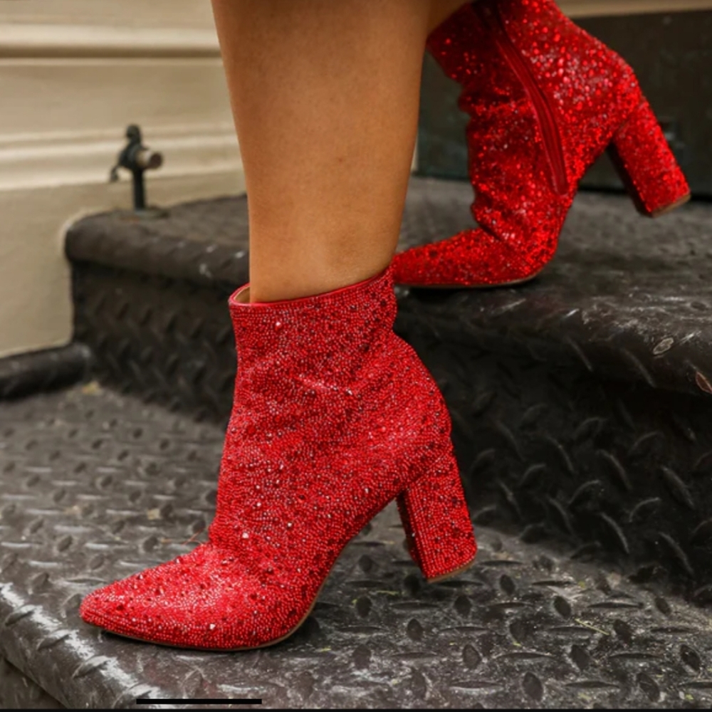 SOLD NEW Betsey Johnson Cady Red Booties Size 10M - Picture 8 of 8